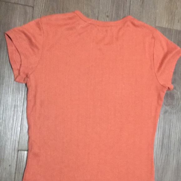 Shirt / crop top - Picture 3 of 3